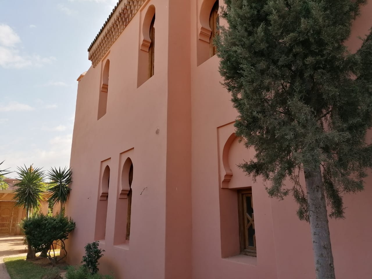 Jolie et Spacieuse villa de très haut standing / Marrakech