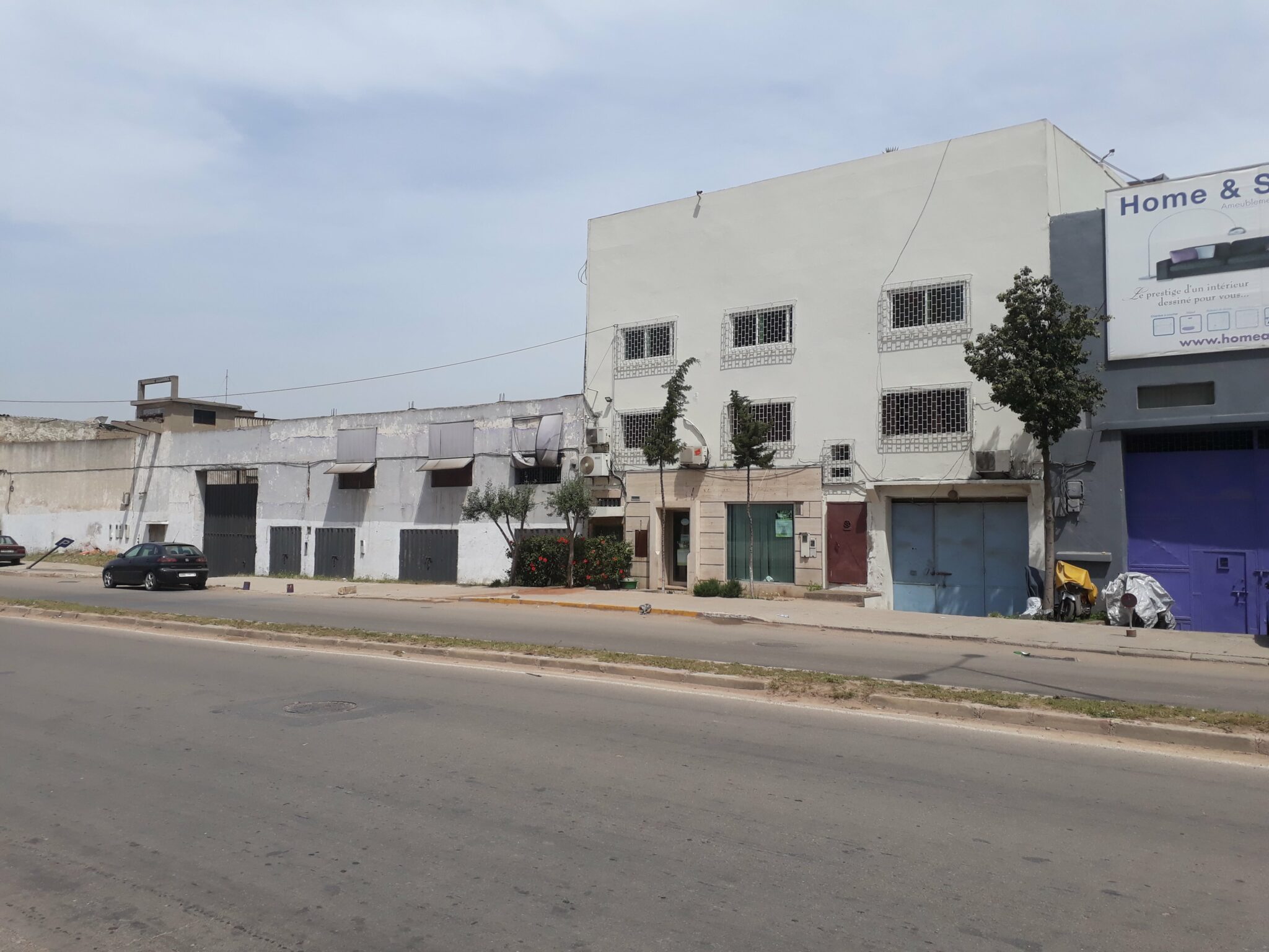 Local commercial à vendre à Lissasfa route Bouskoura