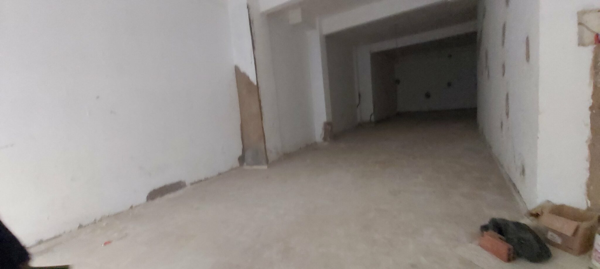 محل تجاري بالقرب من شارع بئر أنزران