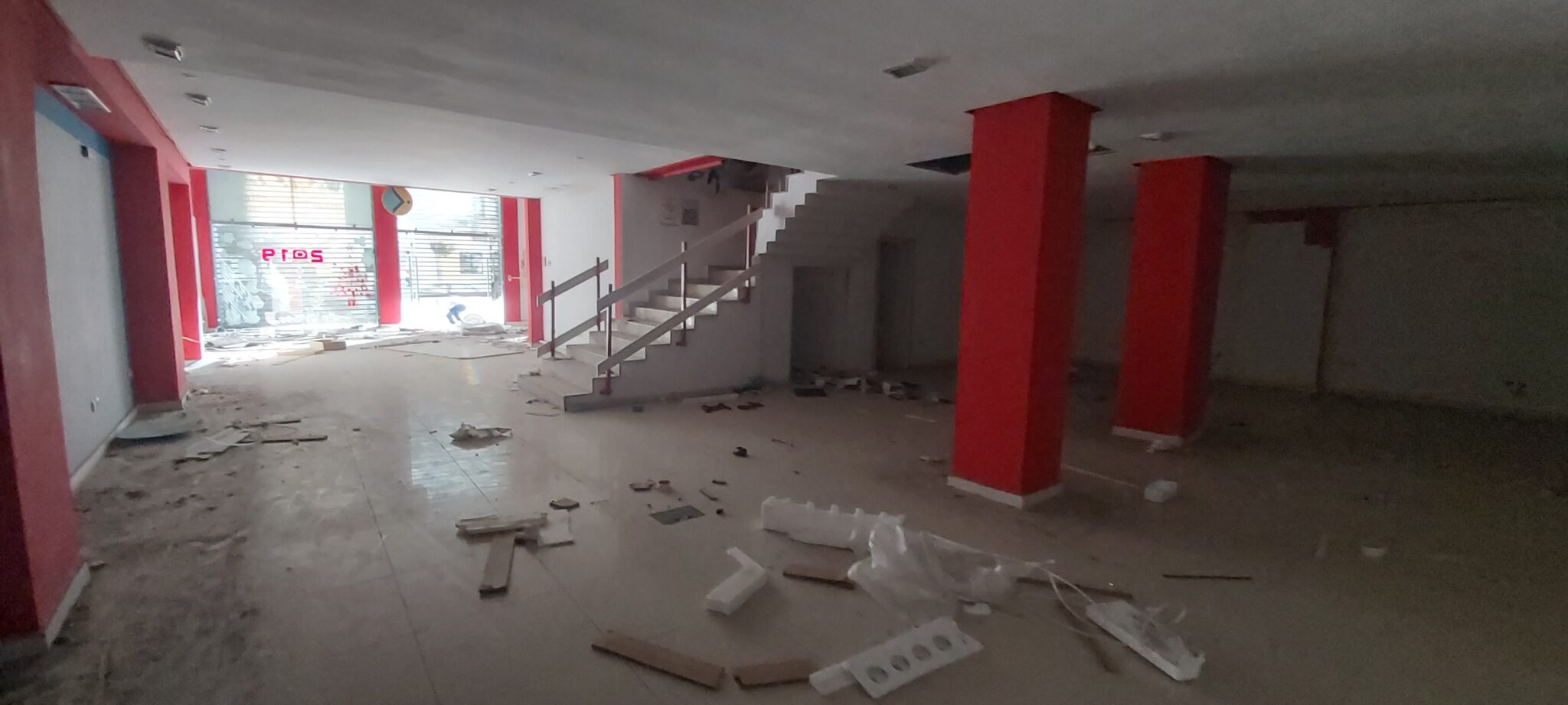 Local commercial aménagé/quartier Ferrera/Hay Hassani