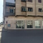 محل تجاري بواجهتين بمساحة 58 متر مربع بحي الألفة