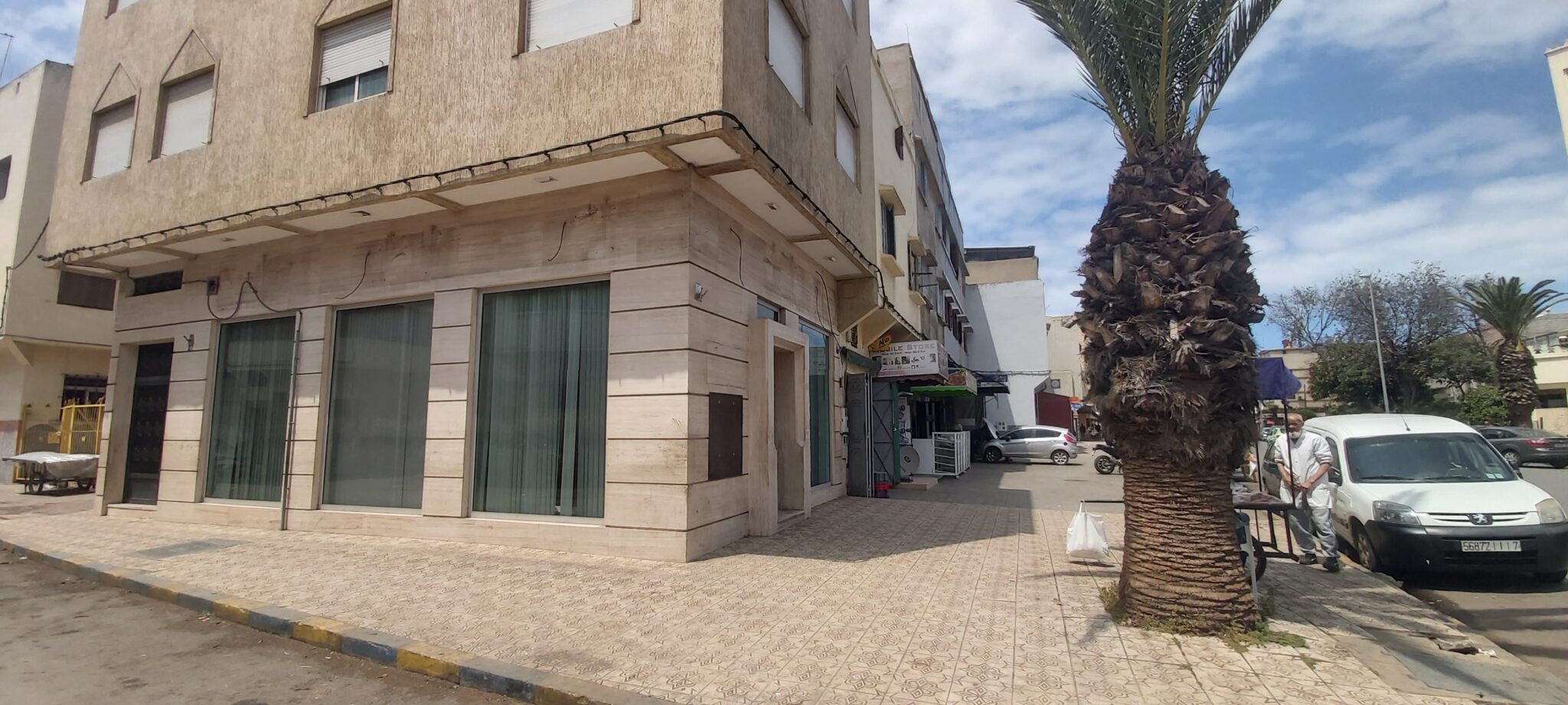 Local commercial en double façades à vendre / Mohammedia