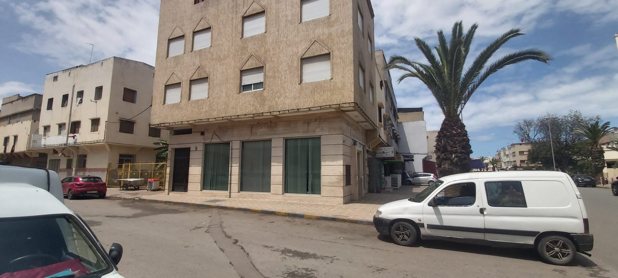 Local commercial en double façades à vendre / Mohammedia