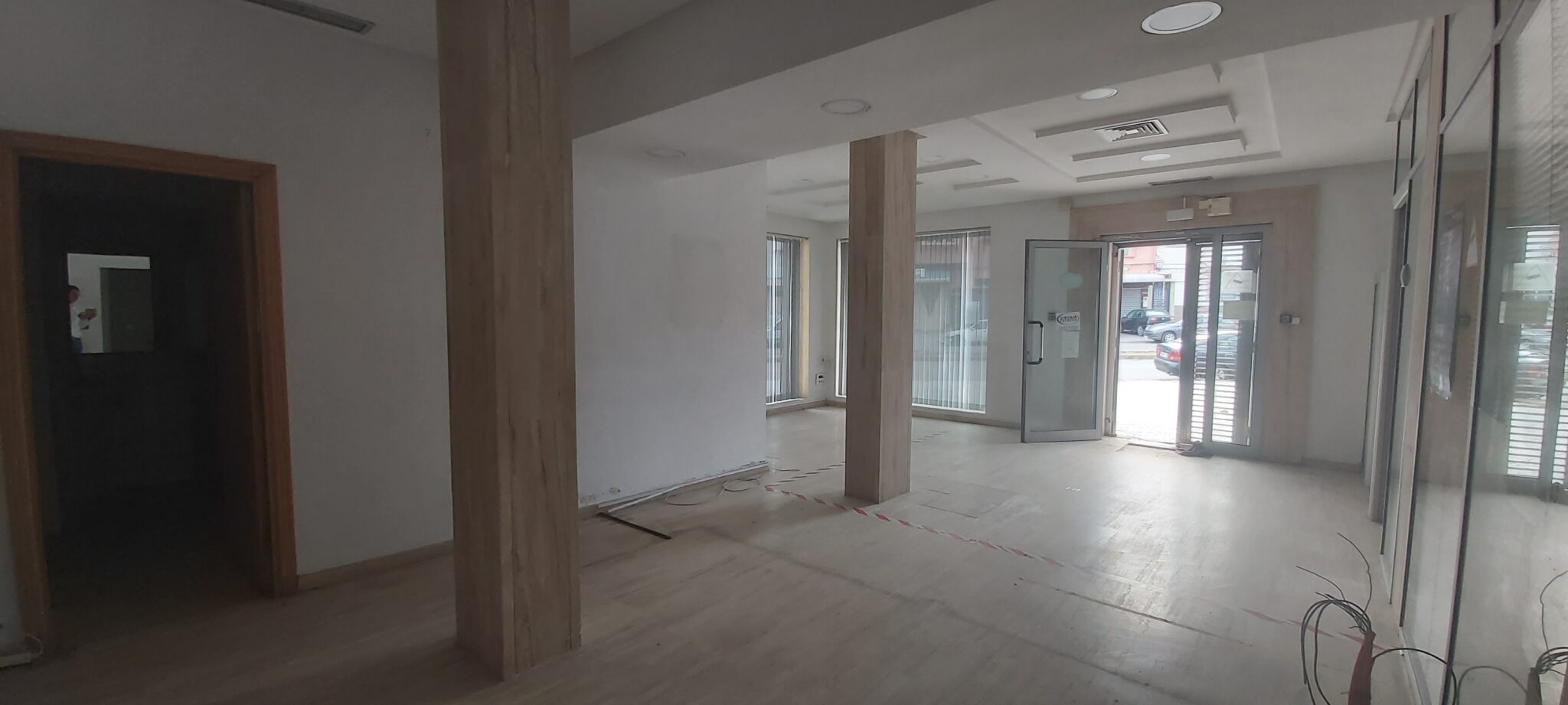 محل تجاري مجهز للبيع بالجديدة