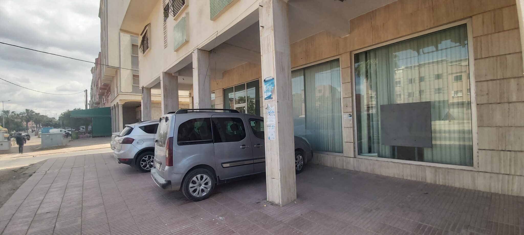 محل تجاري للبيع بالرباط/ حي الكرة