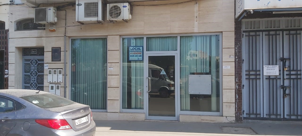 vente d'un local commercial à Sidi Maarouf, aménagé de 86m²et bien exposé
