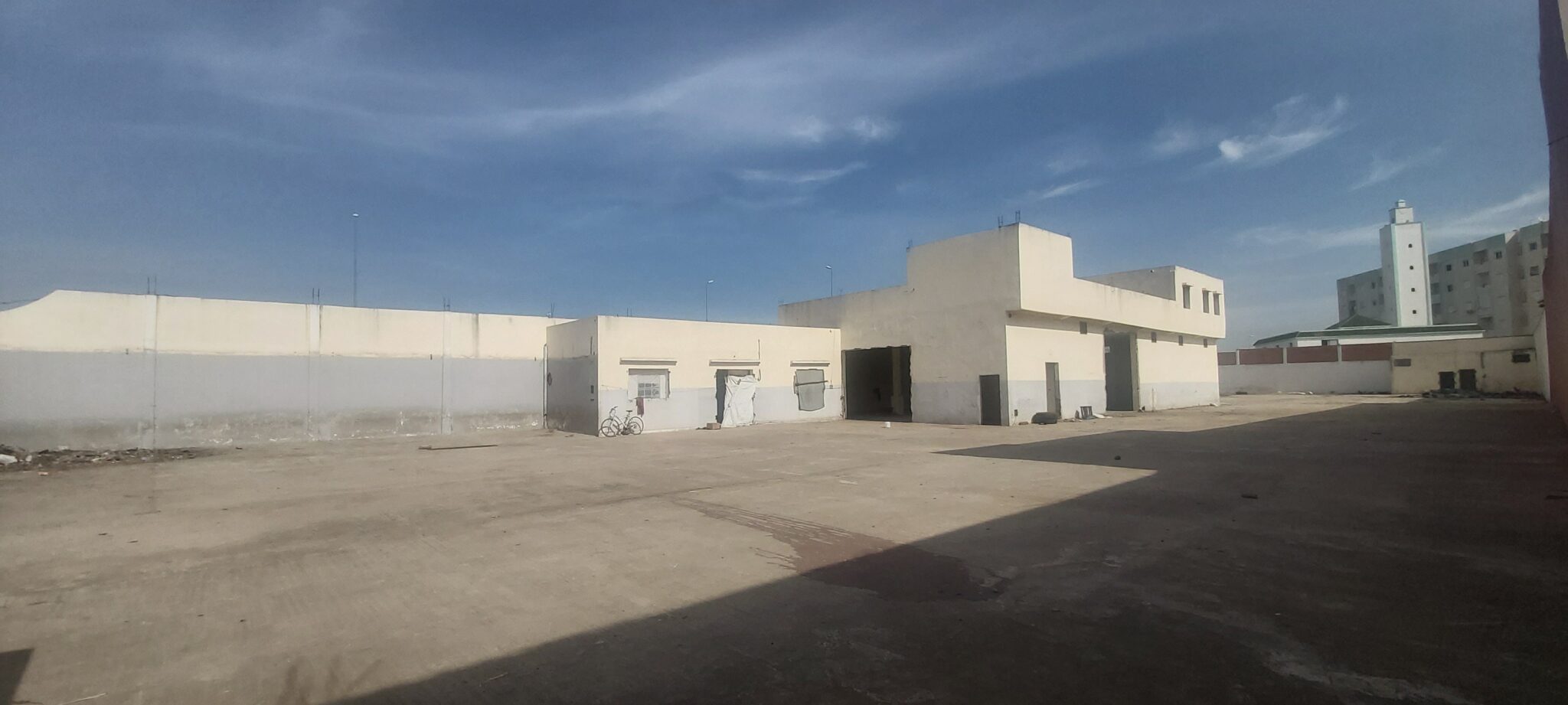 Dépôt à vendre à Kser El Kbir
