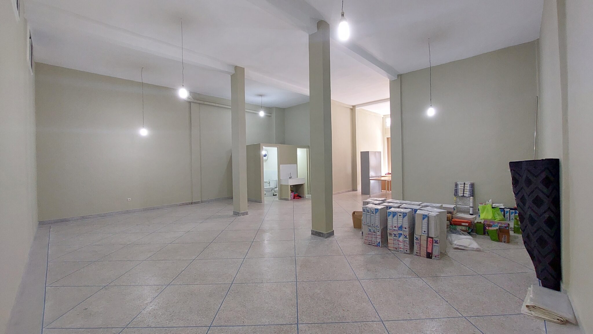 محل تجاري للكراء بحي البرنوصي بالدار البيضاء