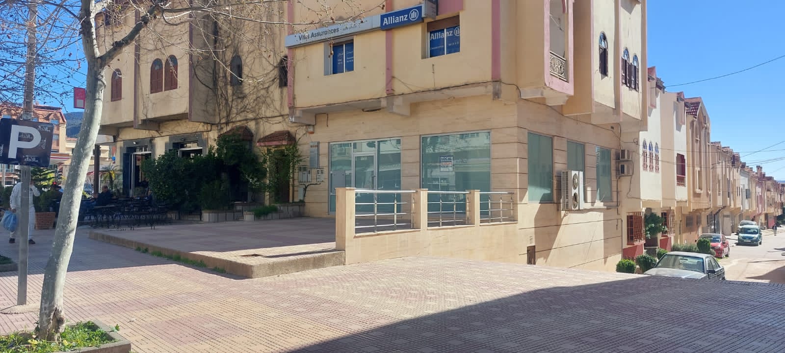 LOCAL COMMERCIAL A VENDRE A AZROU