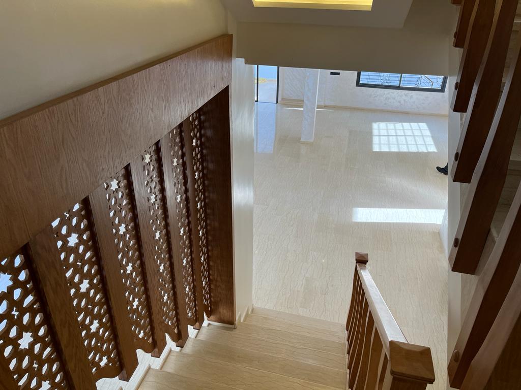 Villa à vendre à Route d’immouzer – Fès