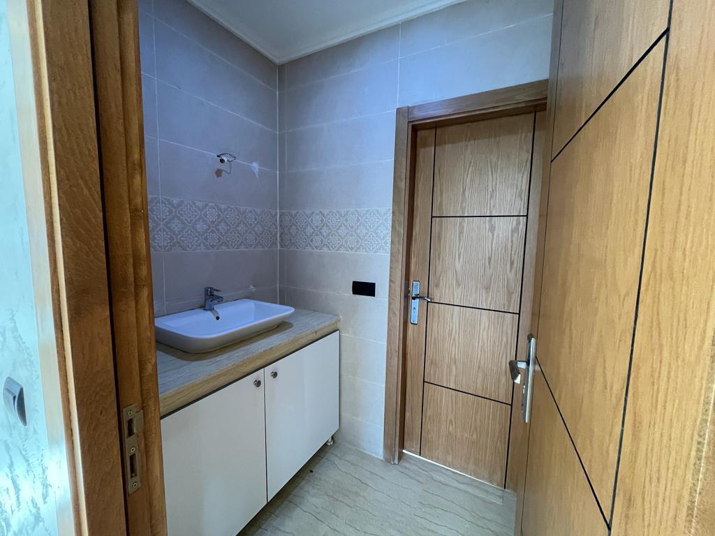 Villa à vendre à Route d’immouzer – Fès