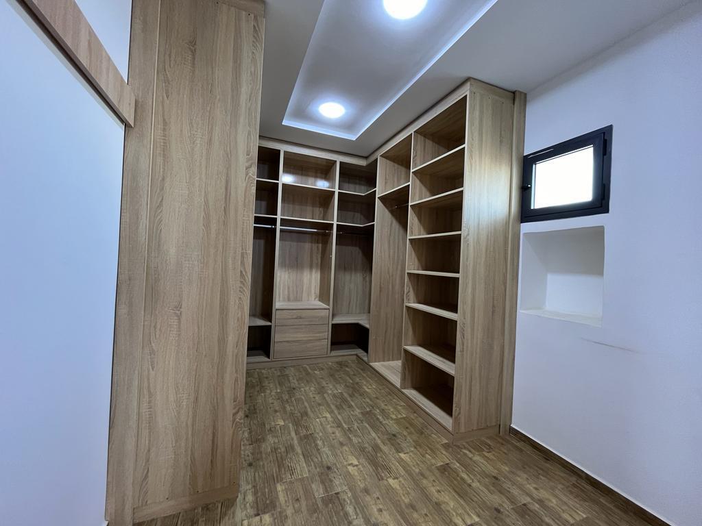 Villa à vendre à Route d’immouzer – Fès