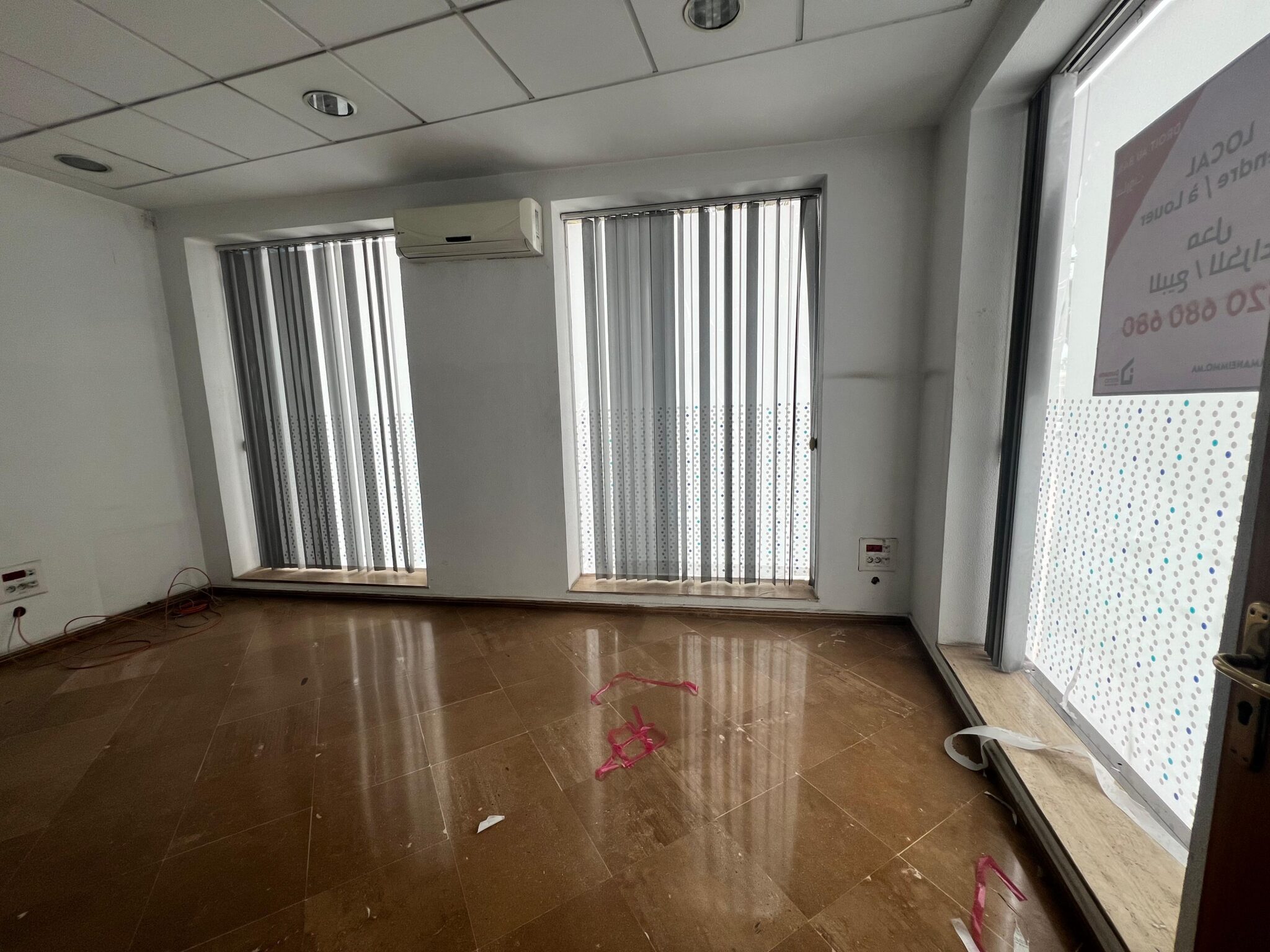 Local commercial à vendre à l’angle Avenue des FAR & Rue de l’Entraide – Agadir